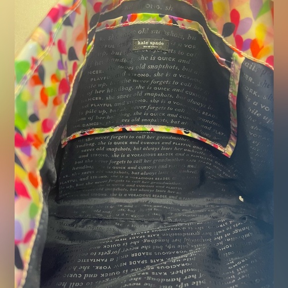 Kate Spade | ladies Daycation tote bag. - Picture 8 of 16